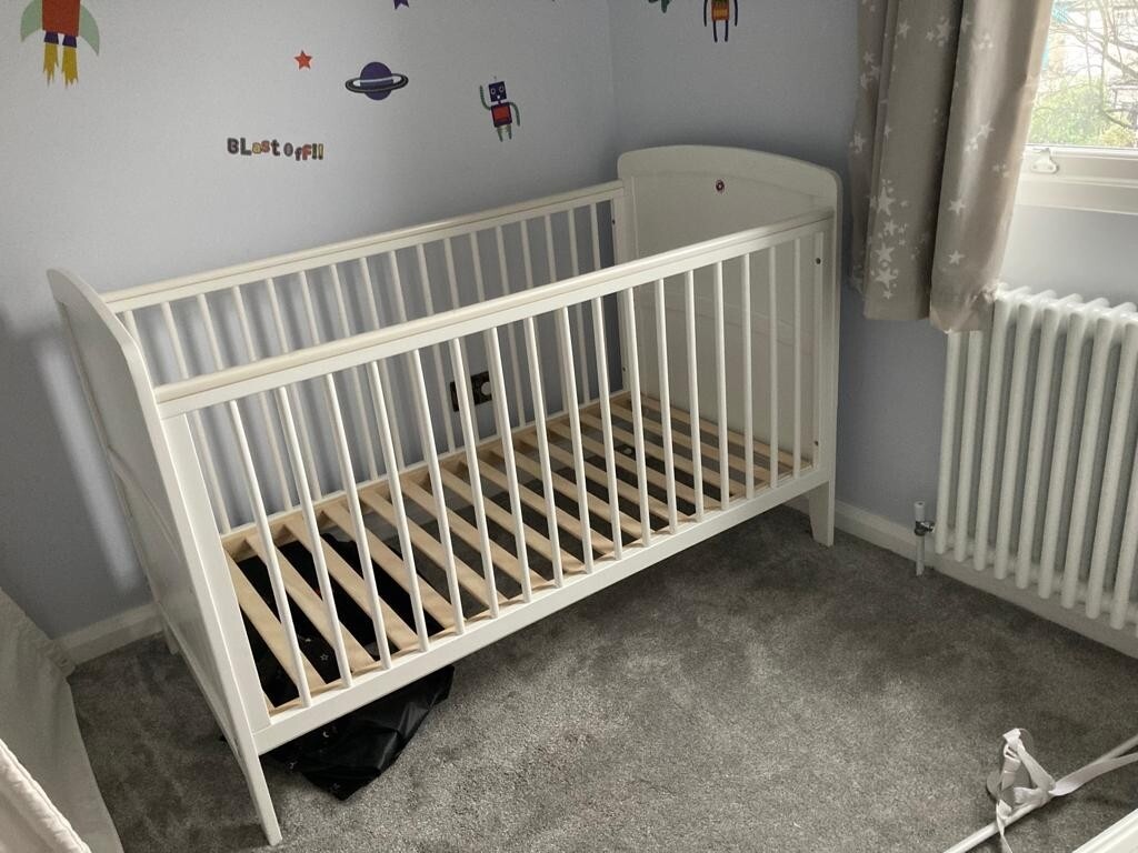 hamptons cot
